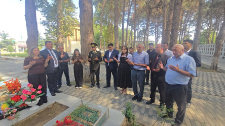 Anım Günü öncəsi Xocalının qəhrəman şəhidlərinin məzarları ziyarət olundu