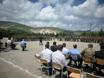 Azərbaycan Silahlı Qüvvələrinin yaradılmasının 106 illiyinə həsr olunmuş təntənəli bayram tədbiri keçirilib