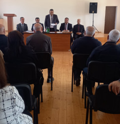 Gəncə şəhəri Yeni qəsəbə-2-də müvəqqəti olaraq yaşayan Xocalı rayon sakinlərinin səyyar görüş-qəbulu keçirilmişdir