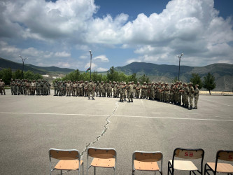 Azərbaycan Silahlı Qüvvələrinin yaradılmasının 106 illiyinə həsr olunmuş təntənəli bayram tədbiri keçirilib