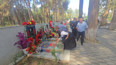 Anım Günü öncəsi Xocalının qəhrəman şəhidlərinin məzarları ziyarət olundu